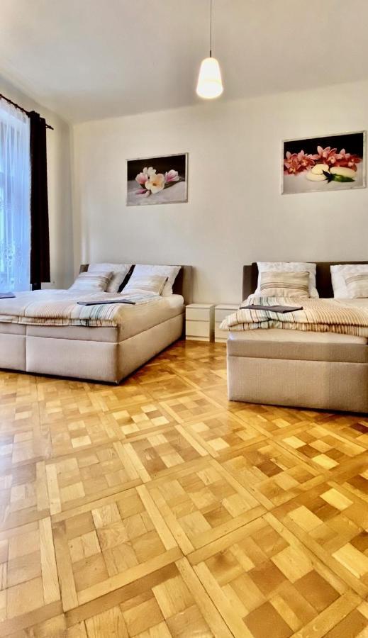 Spacious Cozy Apartments In Centre Prague Extérieur photo