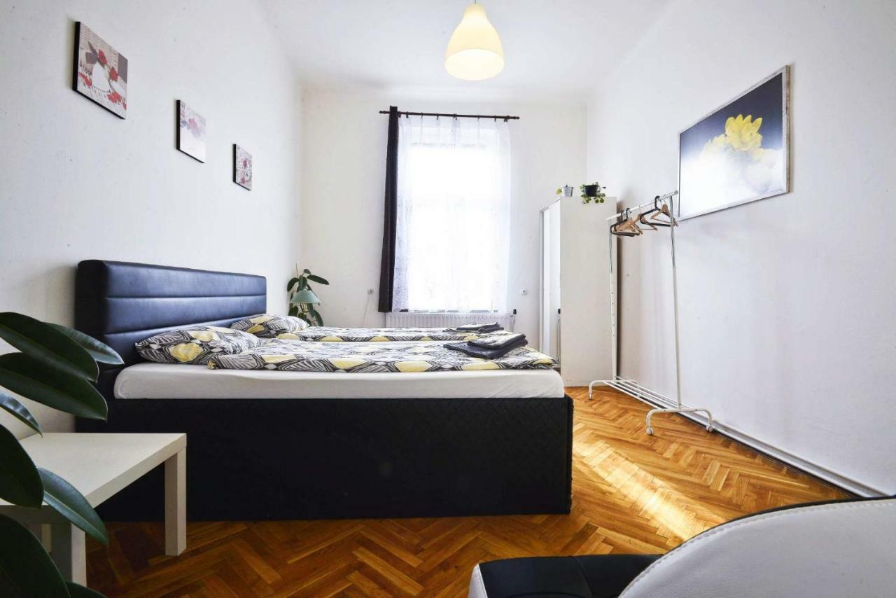 Spacious Cozy Apartments In Centre Prague Extérieur photo